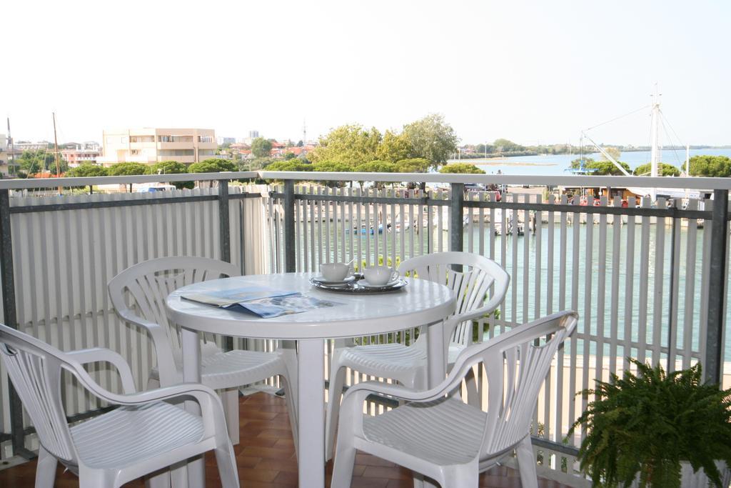 Casa Marina Apartment Lignano Sabbiadoro Exterior foto